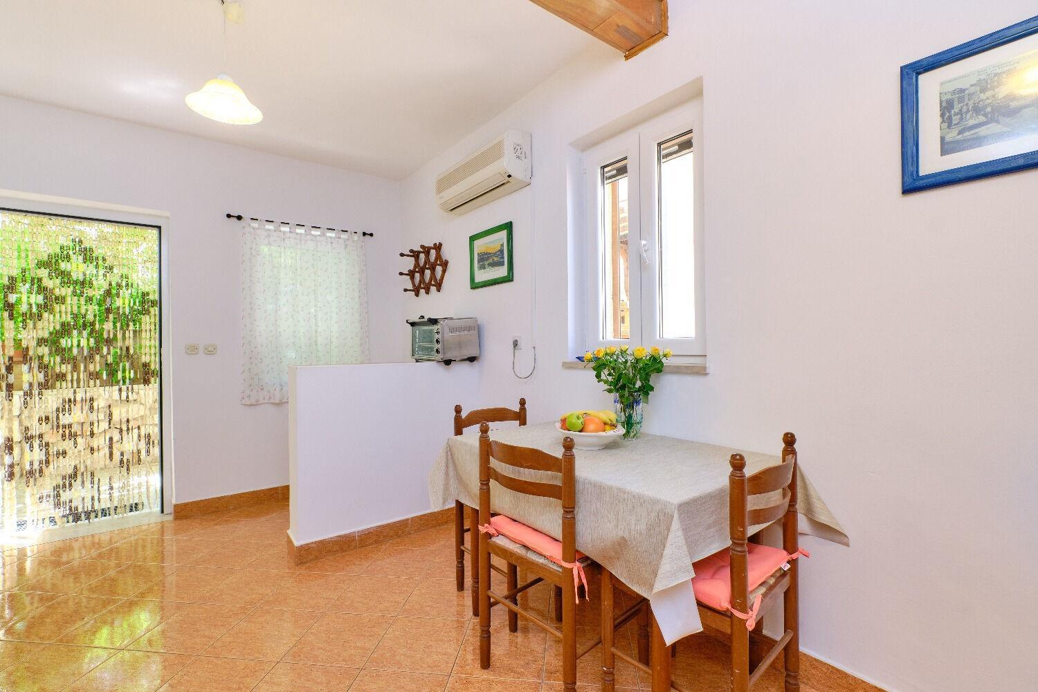 Apartments Nada - 150 M From Sea Mali Losinj Exterior photo